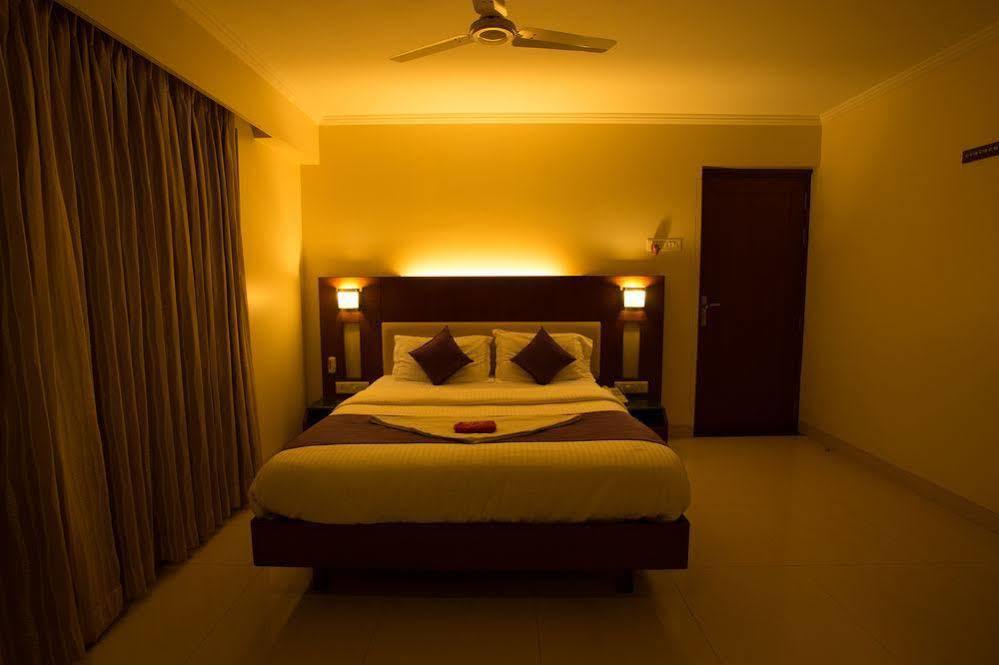 Hotel Oyo Kalyani Nagar Pune